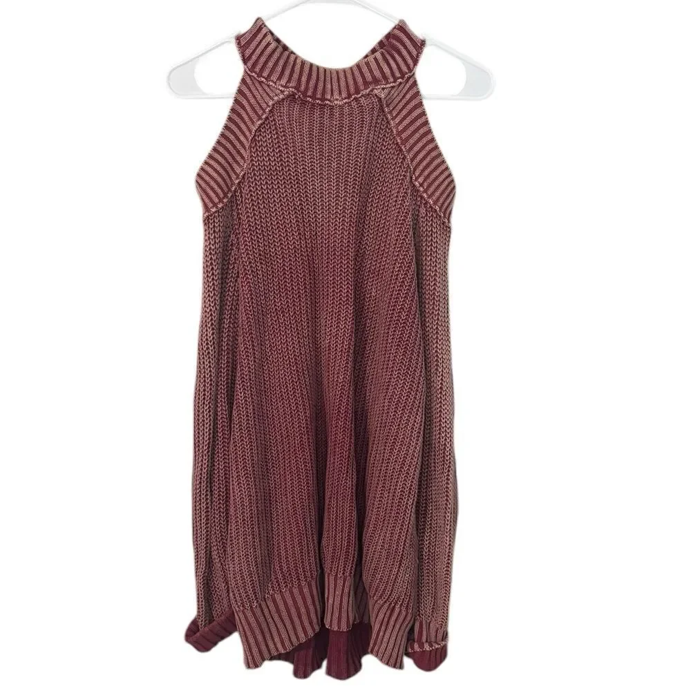 Free People questions leave